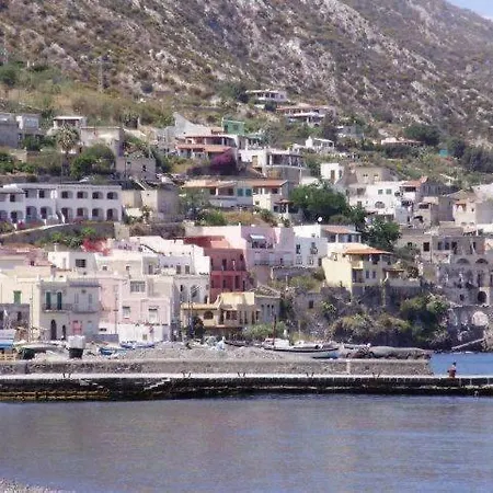 Casa Pirrera Asinelli * Santa Margherita (Lipari)
